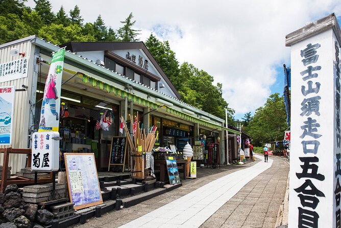 Mt. Fuji 5th, Oshino Hakkai, Onsen Full-Day Trip From Tokyo - Shopping and Hot Spring Options