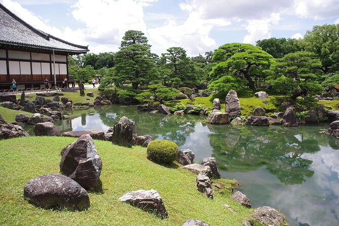 Nijo Castle Samurai Culture Experience With a Fun Expert Guide - What to Expect on the Tour
