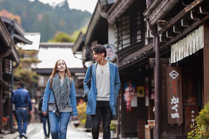 One-Way Bus From Kawaguchiko to Takayama - Amenities and Accessibility