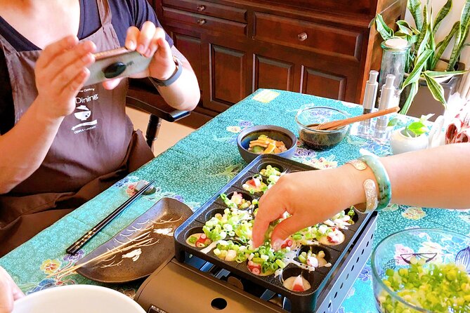 Osaka Takoyaki and Matcha Whisking - Whats Included in the Experience