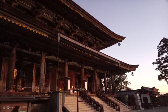 Private Guided Half-Day Walking Tour in Yoshinoyama - Booking Information