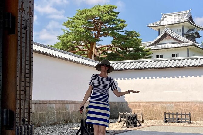 Private Tailored Kanazawa Highlights Tour With a Local - Exploring Kanazawas Highlights