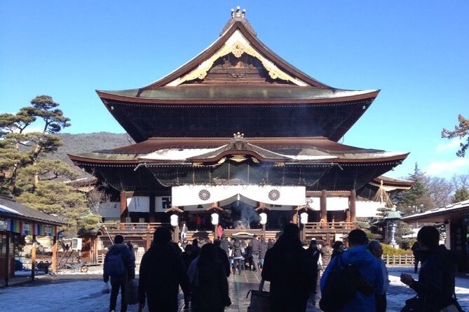 Snow Monkeys Sake Tasting Zenko-ji and Monzen Terrace Lunch - Additional Considerations