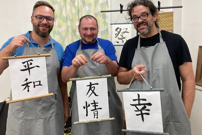 Tokyo: Calligraphy and Kakejiku (Hanging Scroll) Workshop - Step-by-Step Guide to Creating Calligraphy