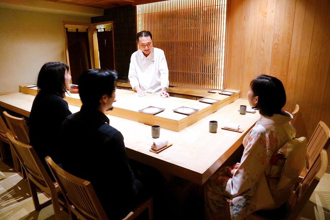 Tokyo Sushi Tour: Explore Sushi Tradition and Dining Etiquette - Sushi Course and Drink Inclusions