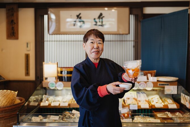 Tokyo Time Machine: Exploring Old School Monzen-Nakacho - Experiencing the Locals Way of Life