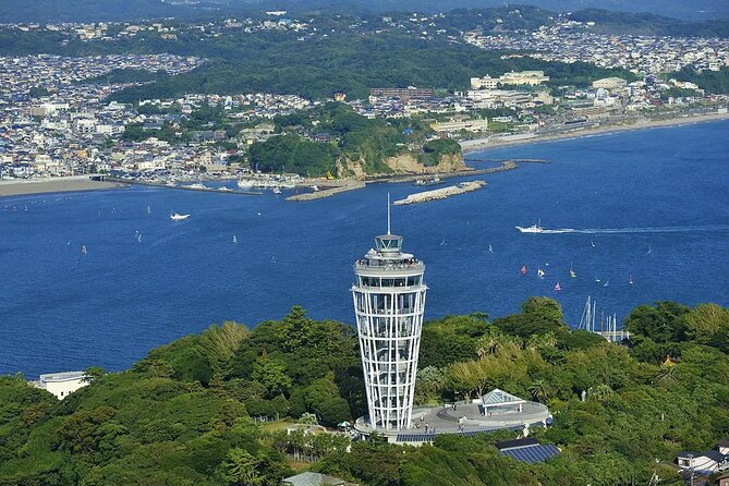 Kamakura Kotoku-In Temple and Enoshima Day Tour From Tokyo - Exploration of the Enoshima Island