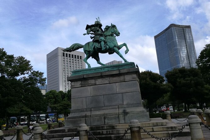 Private Airport Transfer Tokyo City to Haneda Airport HND - Convenient Airport Transfer