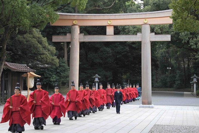 Tokyo City Tour by Private Car & English Guide - Exploring Tsukiji Market