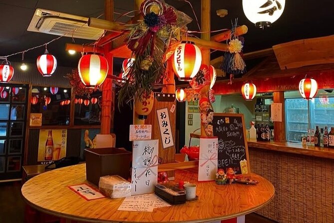 A Soul Food Tour in Osakas Shinsekai With a Local Guide - Learning About the Cultural Significance