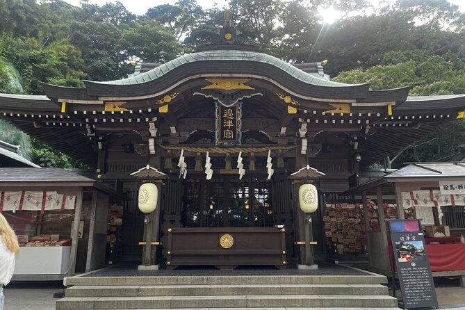 Day Trip to Kamakura & Enoshima: Shrines, Seaside, Temples & Tea - Indulging in the Tea and Sweet Experience