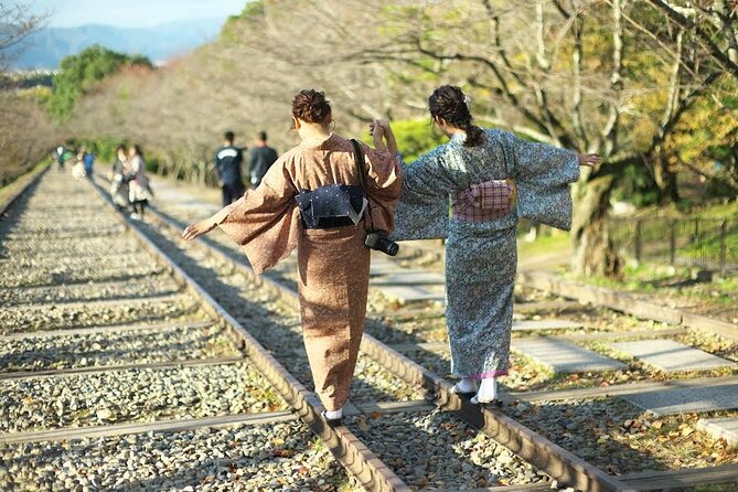 Kimono Rental,Kimono Experience in Gion Kyoto - Preparing for the Kimono Experience