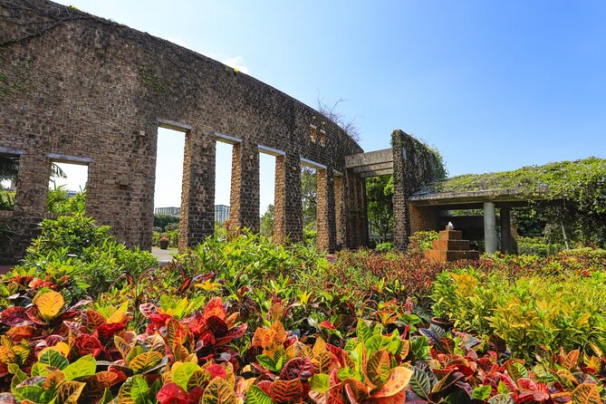 Okinawa Sightseeing Bus Tour - Manza Cap and Oceanic Culture Museum