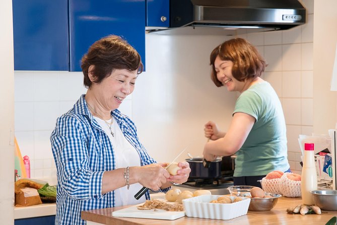 Private Tsukiji Market Visit and Cooking Class in Junkos Home - Preparing Classic Japanese Dishes