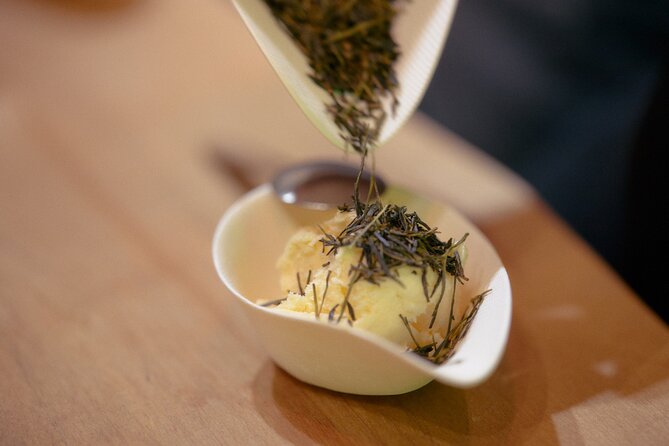 Tokyo Morning Japanese Tea and Meditation Experience in Japan - Relaxing Meditation Session