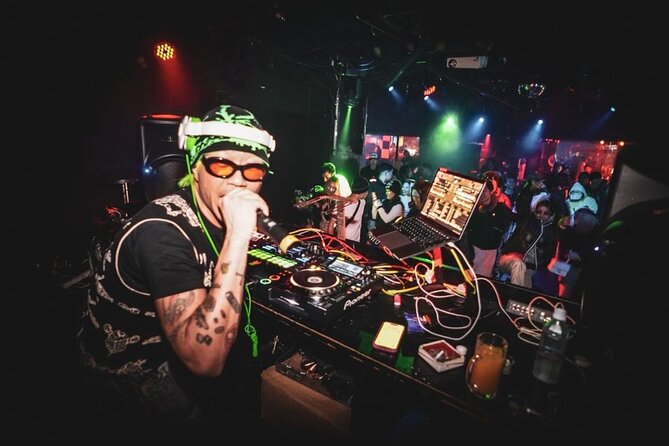 Tokyo Shibuya Club Hopping Tour With Japanese College Students - Experiencing Japanese Club Culture