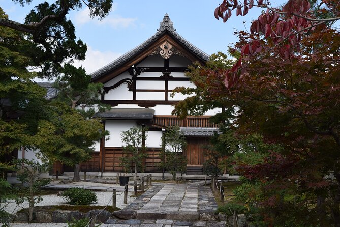 Arashiyama Walking Tour With Optional Sagano Romantic Train Ride - The Sagano Romantic Train Ride