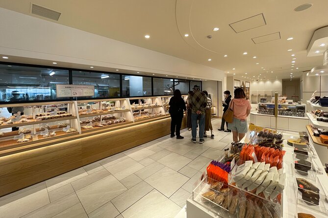 Sapporo Privete Tour: Royce Town, Autumn Foliage, Sunset Viewing - Autumn Foliage Viewing