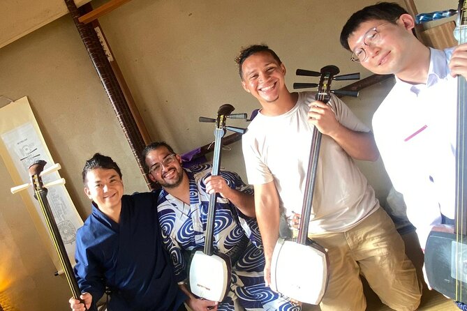 Shamisen Discovery in Kyoto - Learning the Shamisen: Techniques and Styles