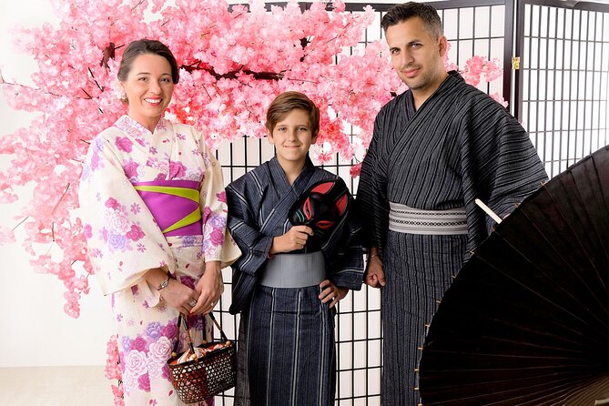 Osaka：Kimono Photo Shoot - Capturing the Essence of Osaka