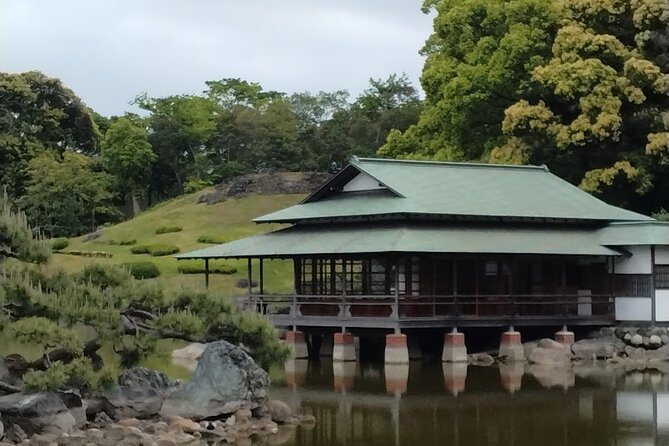 Sumo Practice Watching and Japan's Beautiful Culture and History - Savoring the Flavors of Japanese Cuisine and Customs