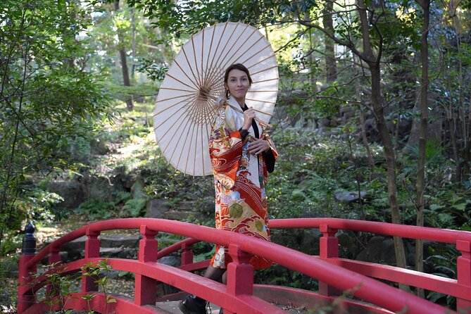 Try Vintage KIMONO Haori: Photogenic Tokyo & Shrine Experience! - Souvenir and Keepsakes