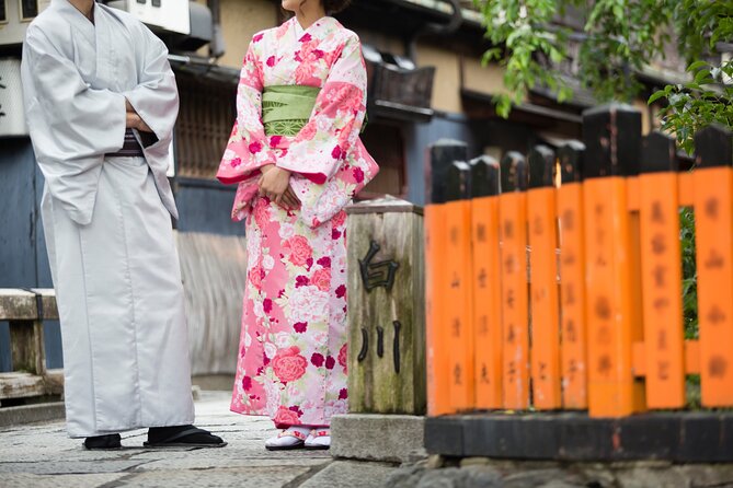 Lets Enjoy Kyoto in a Kimono! Visit the Mysterious Fushimi Inari - Good To Know