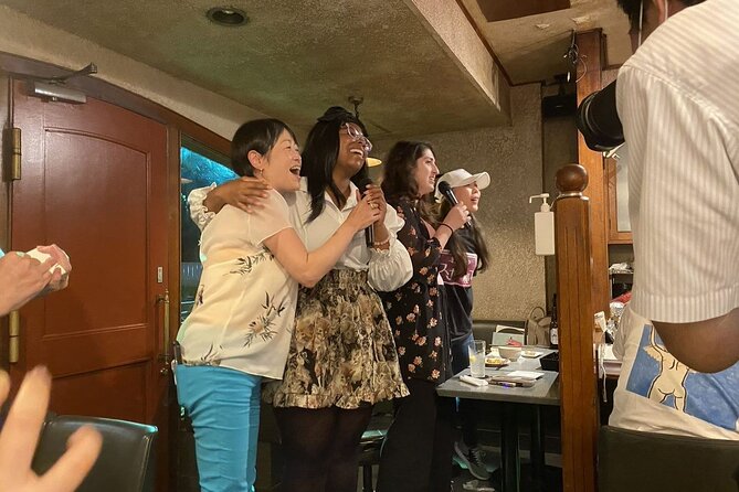 Night Tour in Tokyo Shimbashi With Bar Drinks and Local Guide - Good To Know