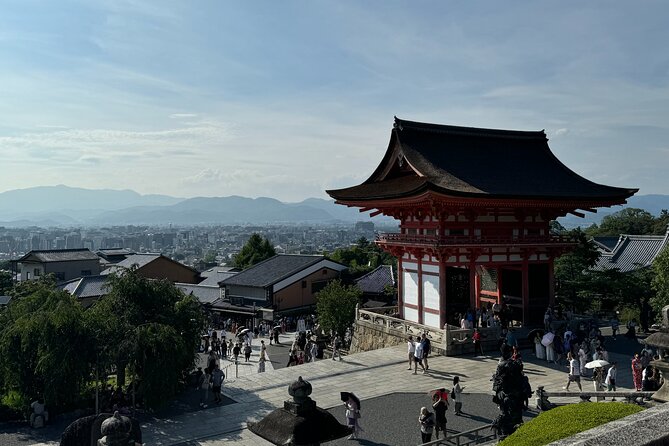 90 Minutes Kiyomizu Temple Tour in Kyoto