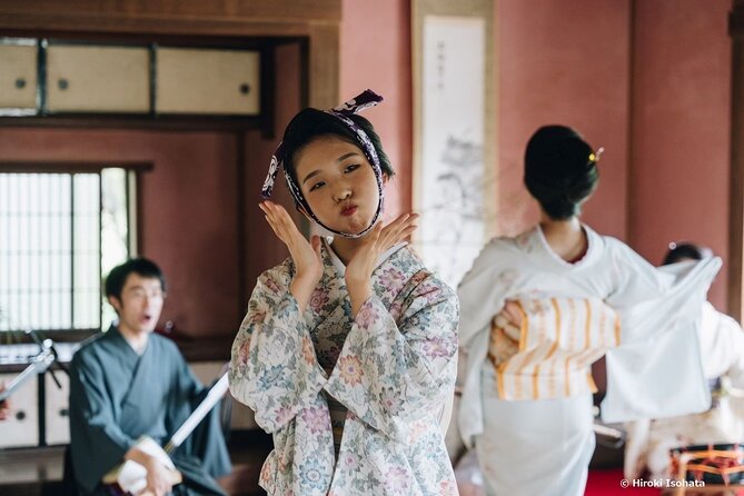 A Traditional Tatami Room Dance by Sumiyoshi Shachu Kagoshima - The Sumiyoshi Shachu Kagoshima Experience