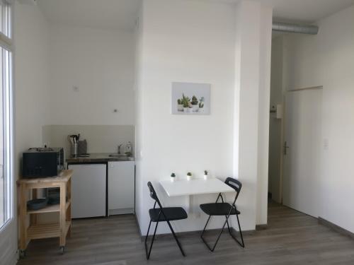 Angelic Apartment Hotel - Location and Accessibility