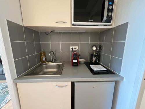 AppartHotel - TGV Station - Courtine - Confluence - 411 - Property Overview and Location