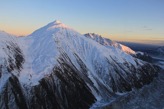 Around the Mountain Flightseeing Tour From Talkeetna