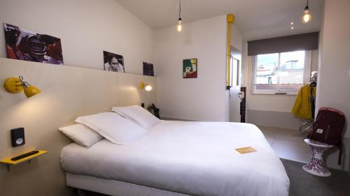 ARTYSTER CLERMONT-FERRAND - Hotel Overview and Location