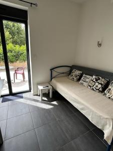 AT THE CLOVER SLEEPS - Property Overview