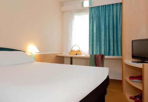 B&B HOTEL Blois North Vallée Maillard - Overview of B&B HOTEL Blois Nord Vallée Maillard