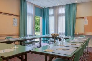 B&B HOTEL Chartres Centre Cathedral 3 Stars - Hotel Overview