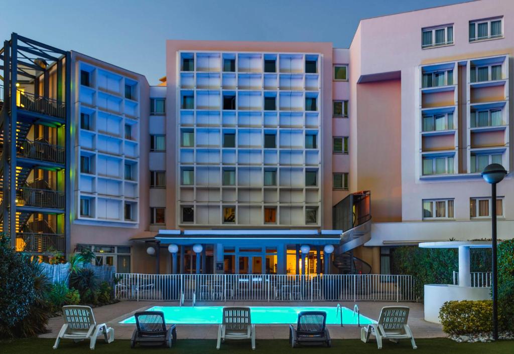 B&B HOTEL Marseille Bonneveine - Hotel Overview and Location