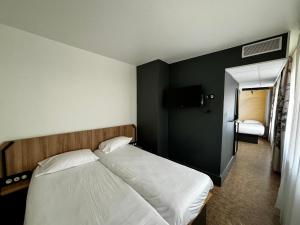 B&B HOTEL Marseille Centre La Joliette - Location and Accessibility