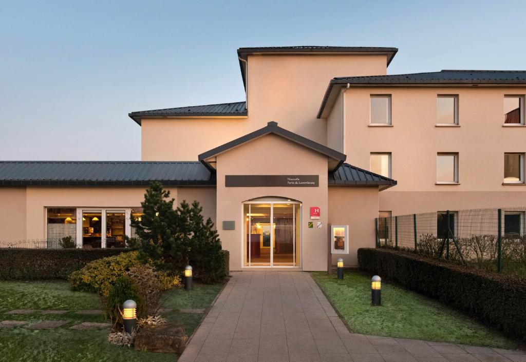 B&B HOTEL Thionville Yutz Luxembourg Road - Location and Accessibility