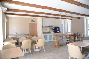 Best Western Flers Centre Gare - Hotel Overview and Location