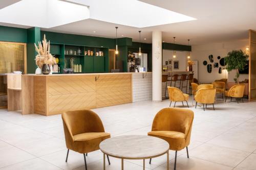 Best Western Hotel Du Lac Dunkerque - Restaurant Open 7 Days a Week for Lunch and Dinner - Overview of Best Western Hotel Du Lac Dunkerque