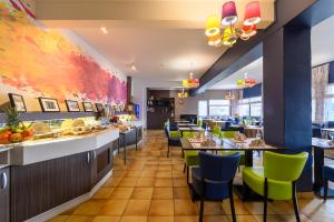 BRIT HOTEL Comfort CAMBRAI - Hotel Overview and Location