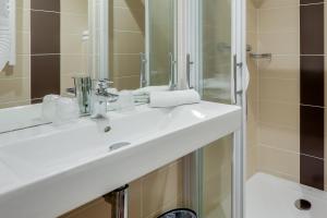 Brit Hotel Dieppe - Hotel Overview