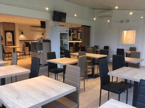 Brit Hotel Salon De Provence - Hotel Overview and Location