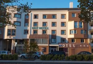 Brit Hotel Tours Sud – Le Cheops - Hotel Overview and Location