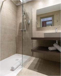 Cala Di Sole Hotel - Location and Accessibility