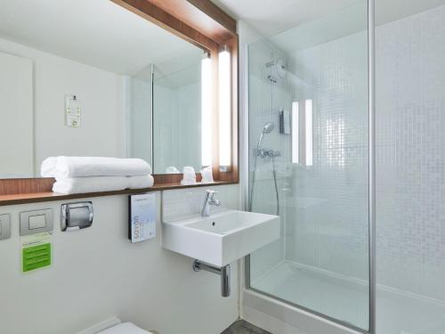 Campanile Hotel Senlis - Overview of Campanile Hotel Senlis