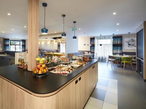 Campanile Le Mans - Arnage - Hotel Overview and Location