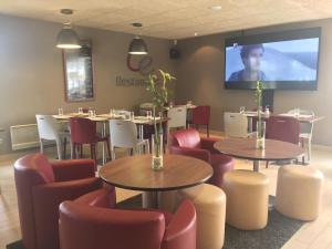 Campanile Nantes ~ Saint-Herblain - Hotel Overview